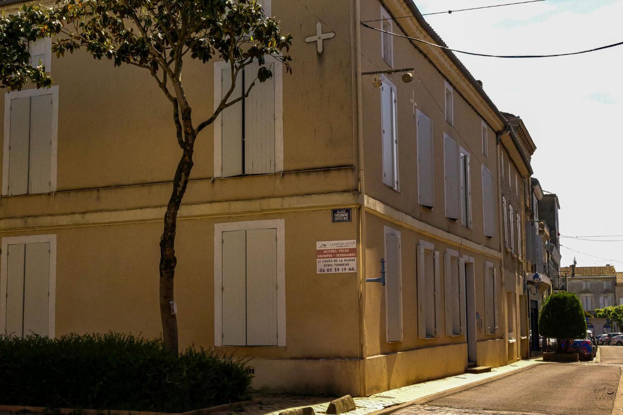 La Maison Duffour Chambres D'Hotes Avec Petit Dejeuner Tonneins Esterno foto