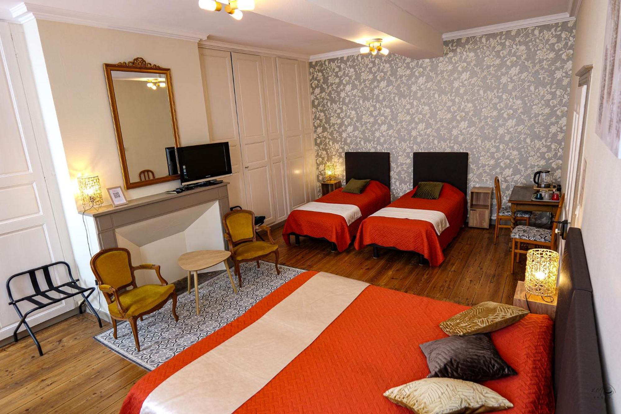 La Maison Duffour Chambres D'Hotes Avec Petit Dejeuner Tonneins Esterno foto