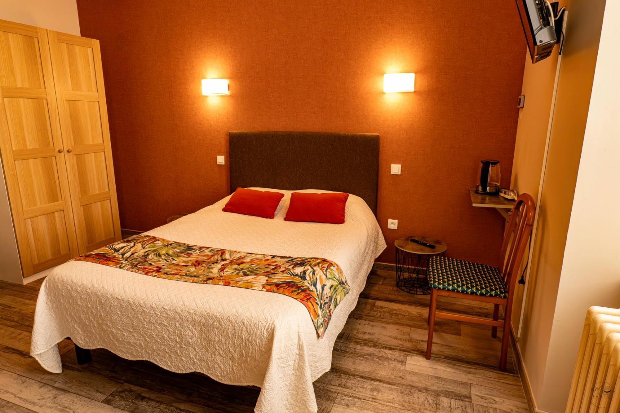 La Maison Duffour Chambres D'Hotes Avec Petit Dejeuner Tonneins Esterno foto
