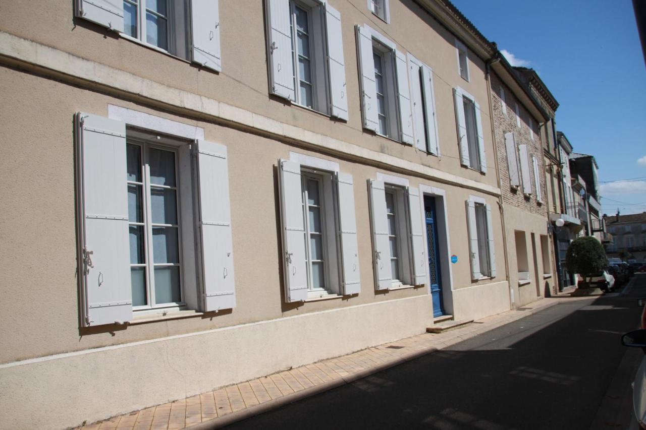 La Maison Duffour Chambres D'Hotes Avec Petit Dejeuner Tonneins Esterno foto